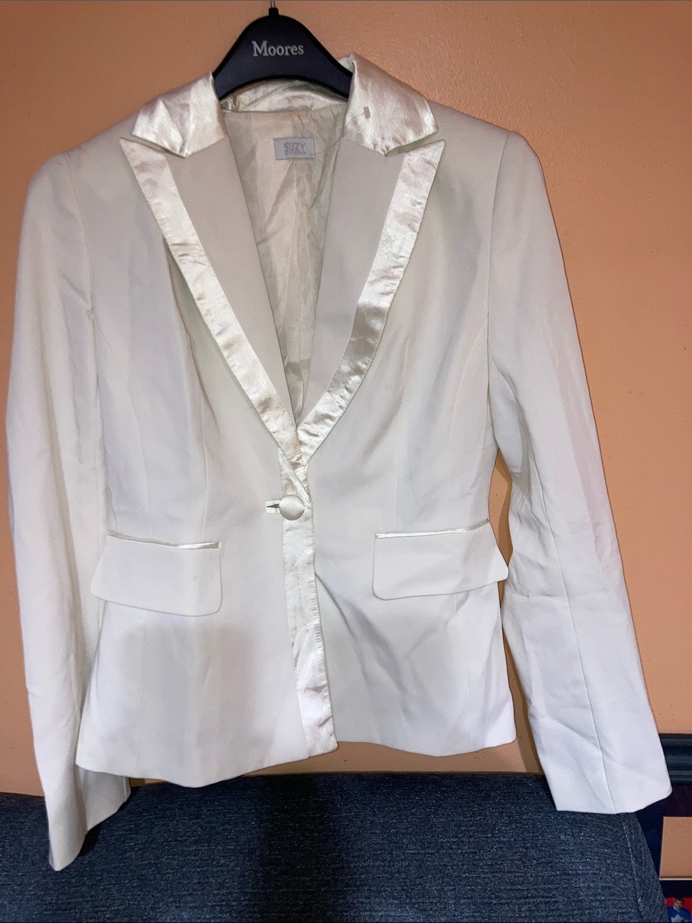 Suzy Shier Cream Satin-Trim Blazer Jacket